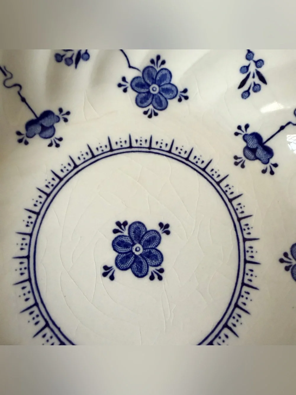SET of 2 Finlandia Dessert Berry Bowls - Old Staffordshire Salem